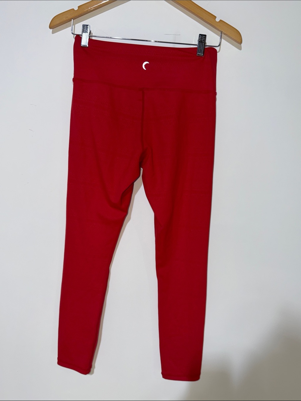 Zyia active Red Active Leggings with Crescent Logo size woman’s 6-8